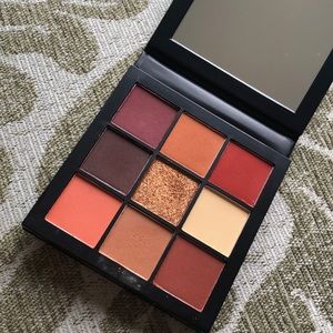 Huda Beauty Warm Obsessions - like new!